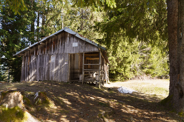 lac des Taverne et Crêt du Poulet